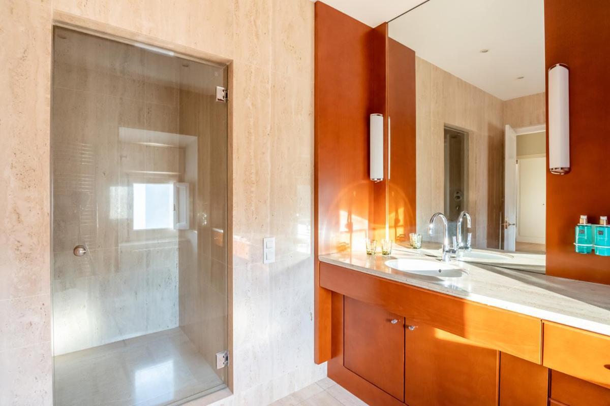 Avinyonet del Penedes Hotel Font De La Canya מראה חיצוני תמונה