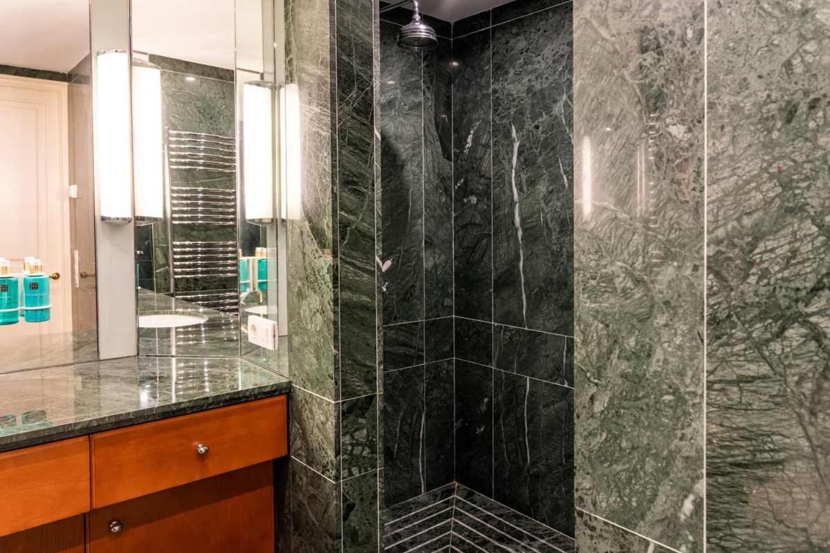 Avinyonet del Penedes Hotel Font De La Canya מראה חיצוני תמונה